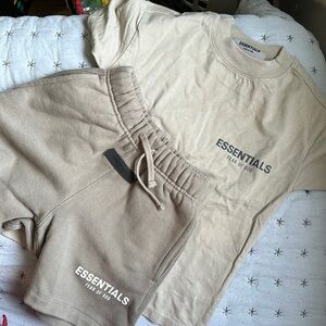 Essentials Fear of God